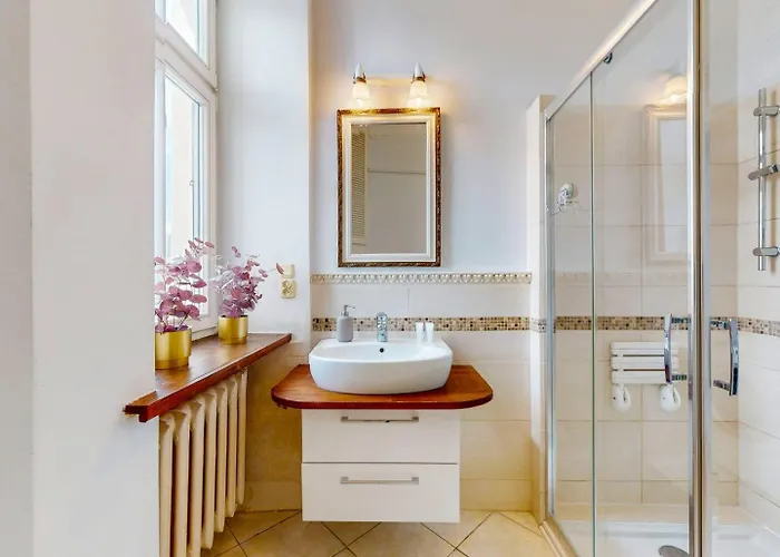 Elegance Premium Balcony Ac